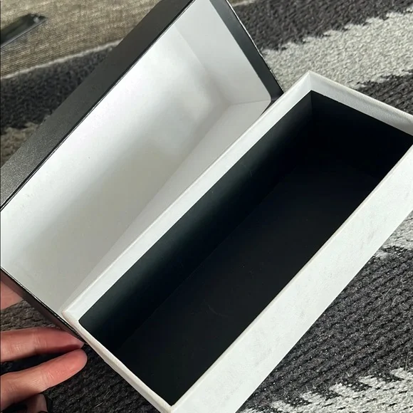 CHANEL Black Sunglasses with Gold Logo - Picture 10 of 11